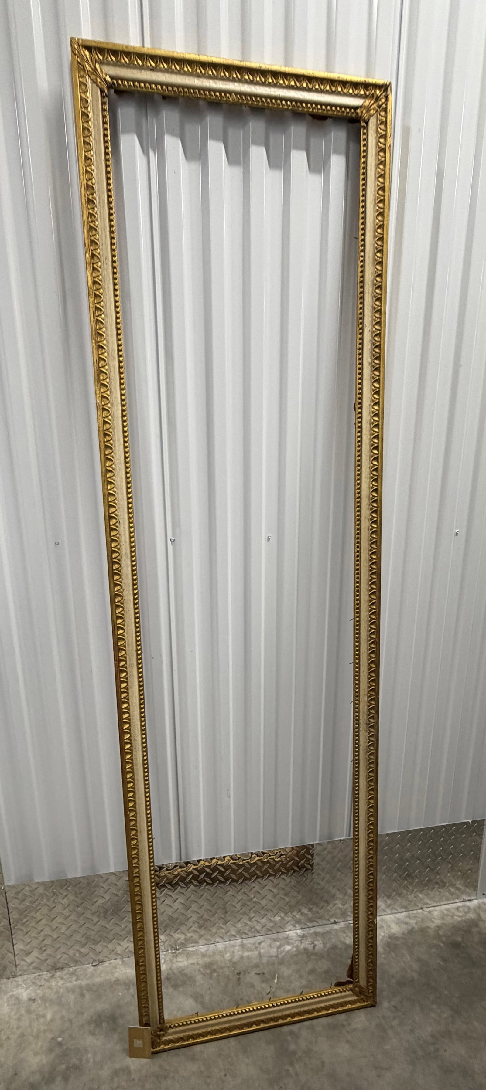 Large Giltwood and Gesso Architectural Mirror Frame - 3