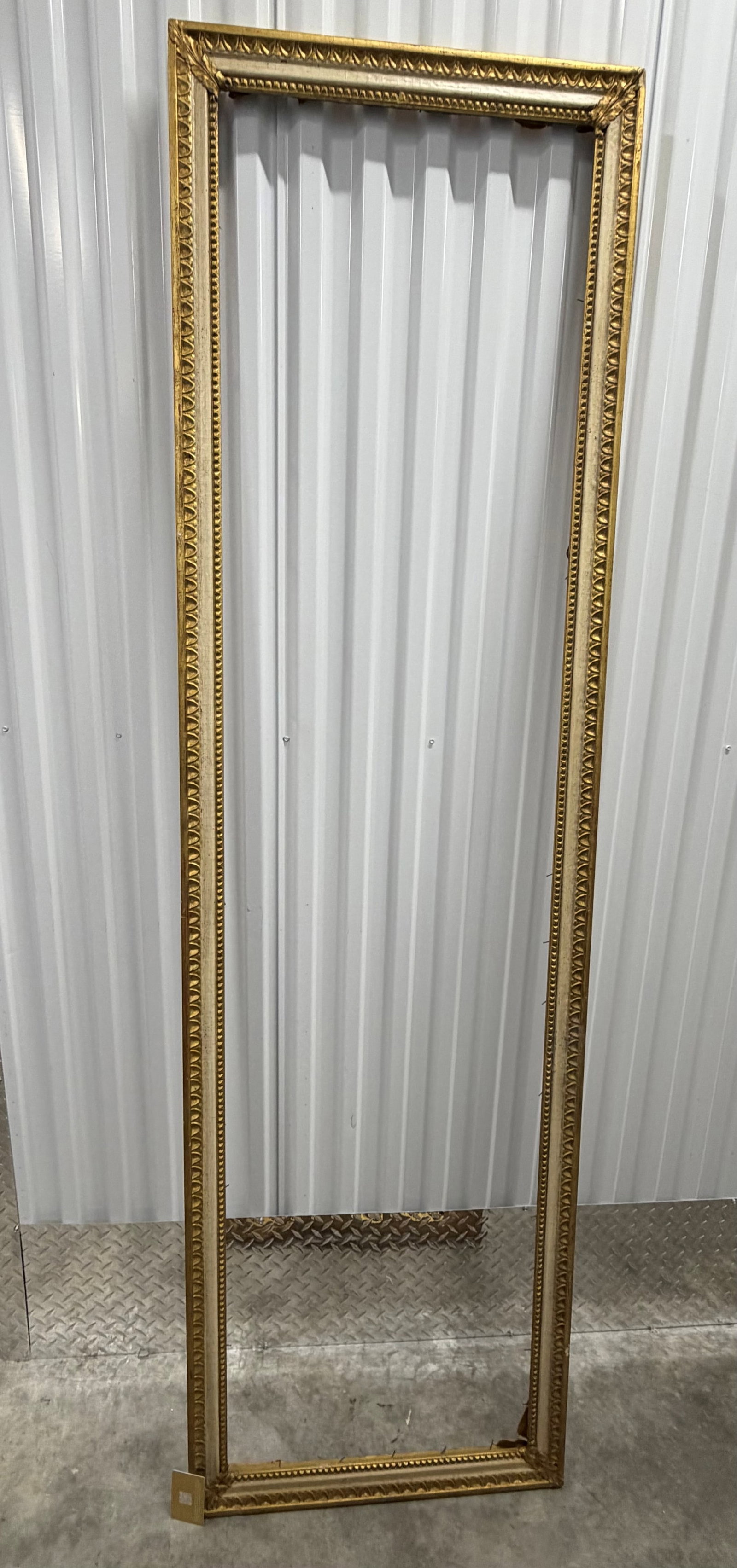 Large Giltwood and Gesso Architectural Mirror Frame - 4