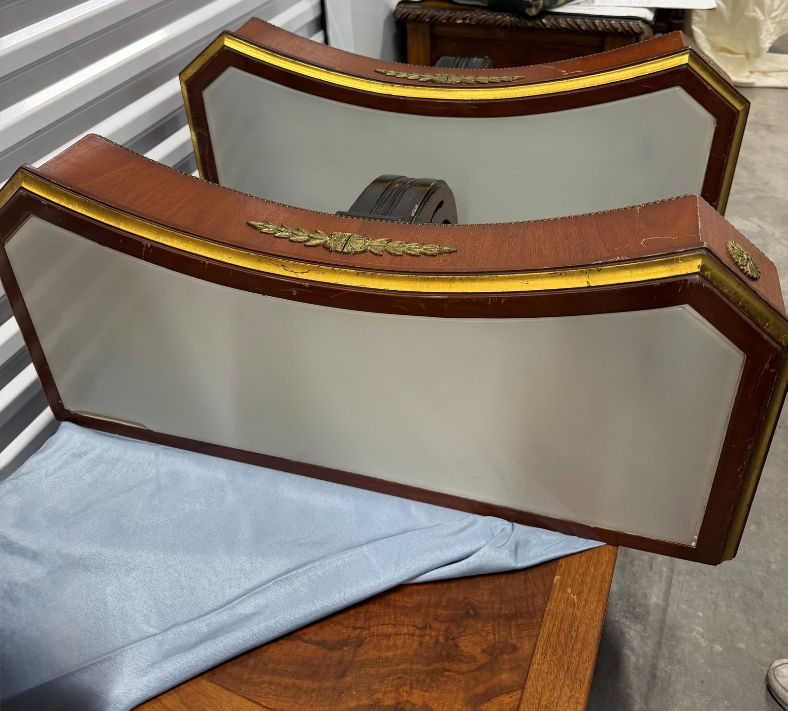 Pair of Edwardian Sconces with Faux Wood Grain and Gilt Accents - 2