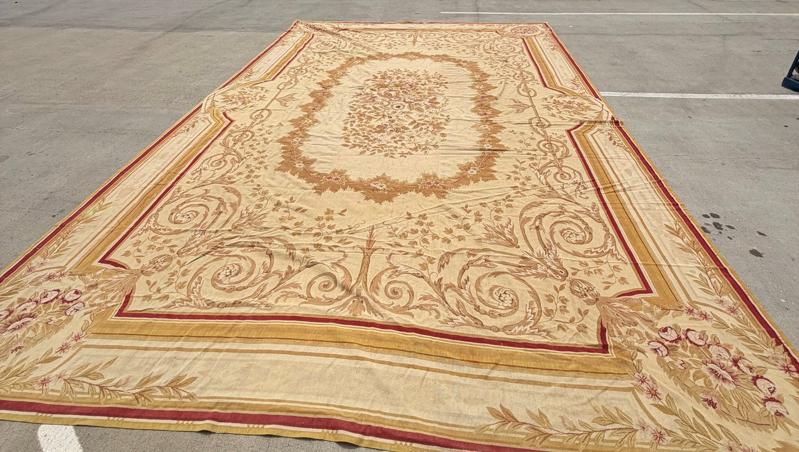 Large-Scale Neoclassical Style Aubusson Style Carpet, 20th Century - 6