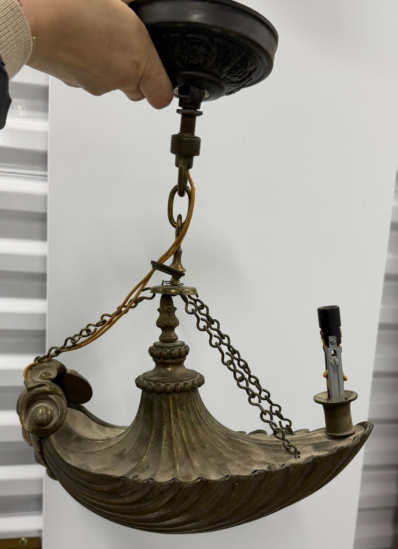 Antique Arts and Crafts Style Brass Chandelier with Shell Motif - 2