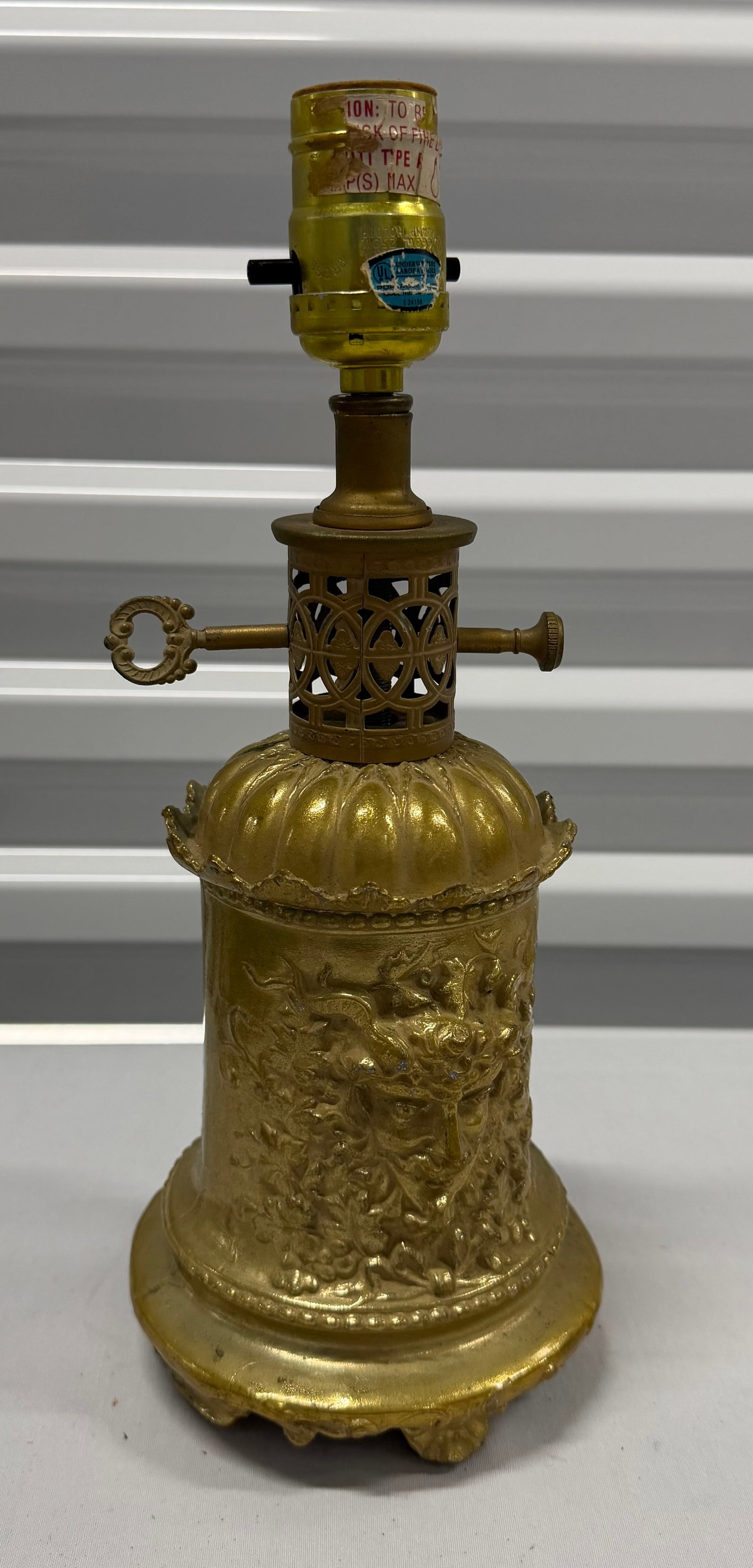 Gilt Metal Neoclassical Style Table Lamp - 2