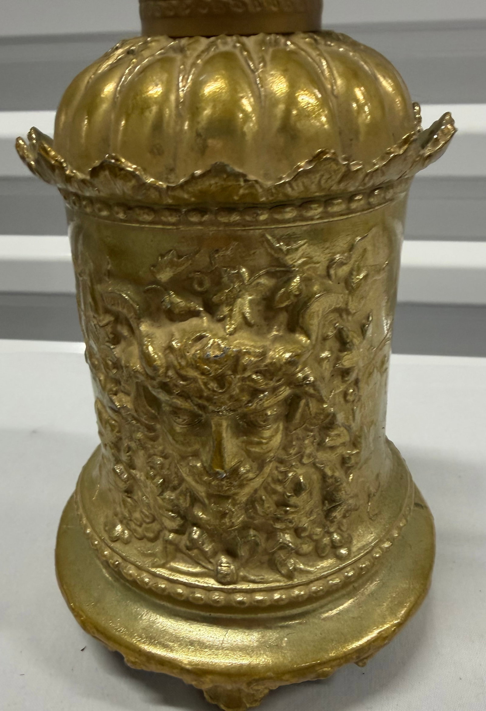 Gilt Metal Neoclassical Style Table Lamp - 5