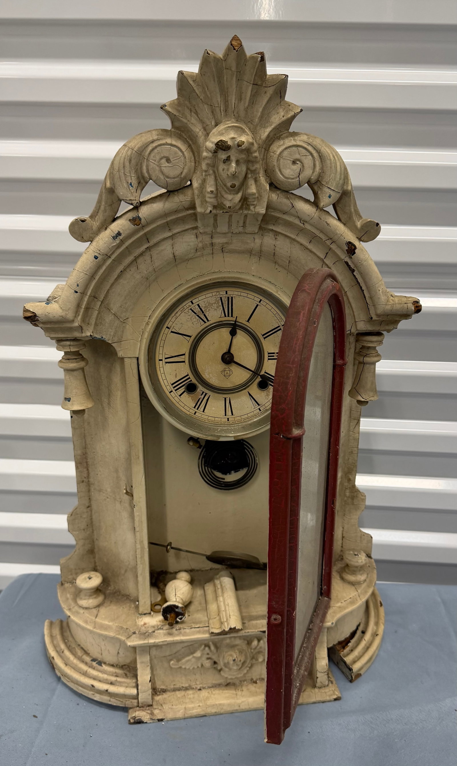 Antique American Eglomise Shelf Clock, Late 19th Century - 4