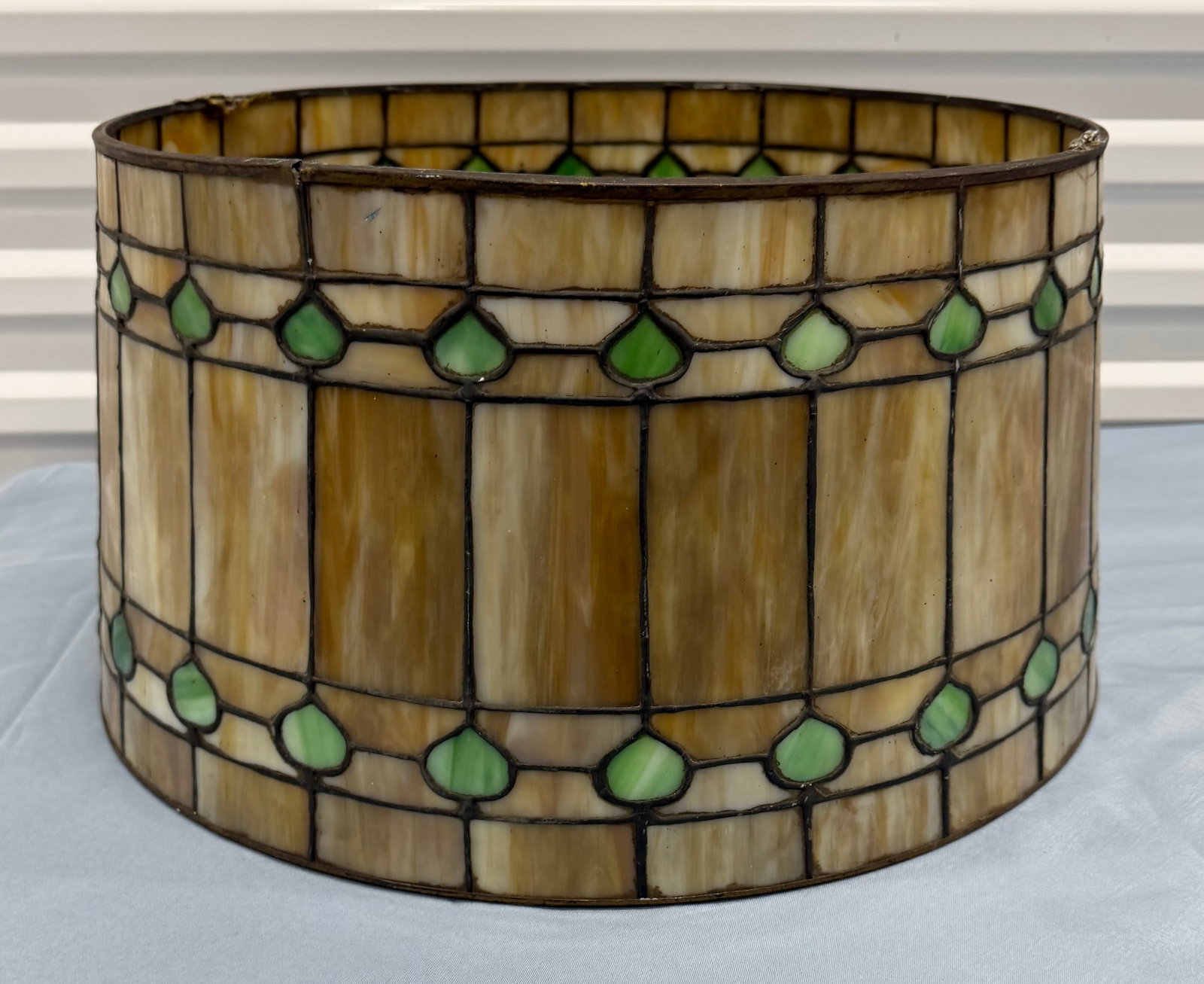 Arts & Crafts Style Stained Glass Lamp Shade - 3