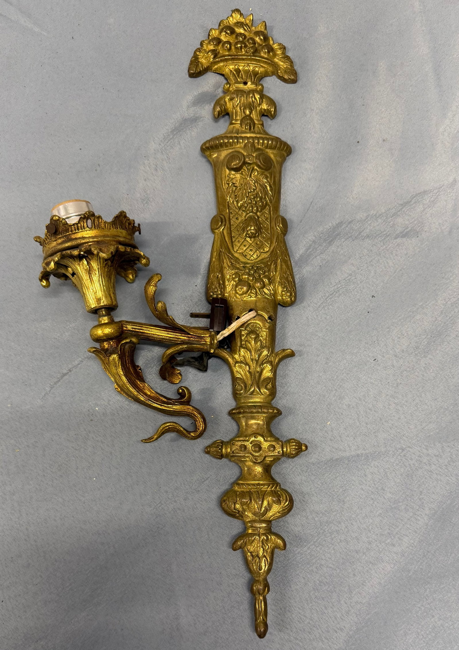 Gilt Bronze Sconce in the Rococo Style - 2