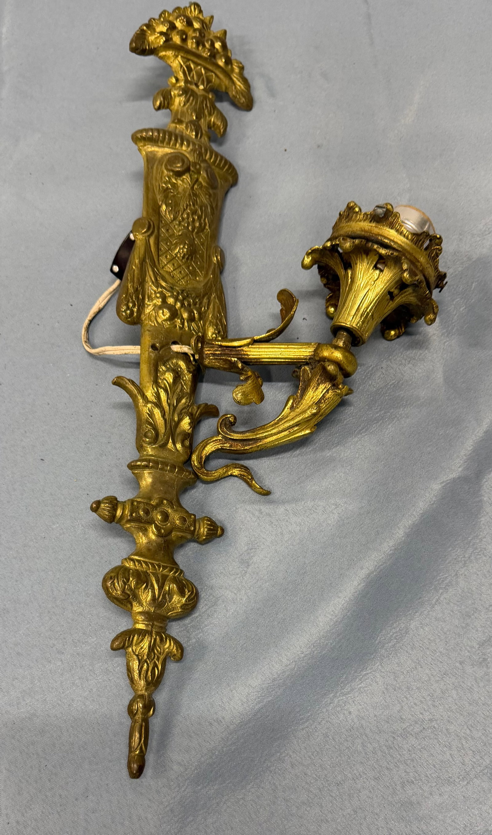Gilt Bronze Sconce in the Rococo Style - 4
