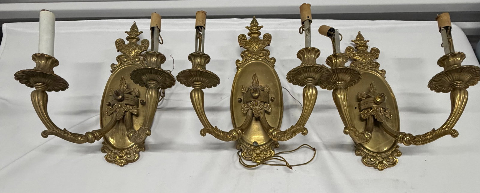 Set of 3 Rococo Revival Gilt Bronze Sconces - 3