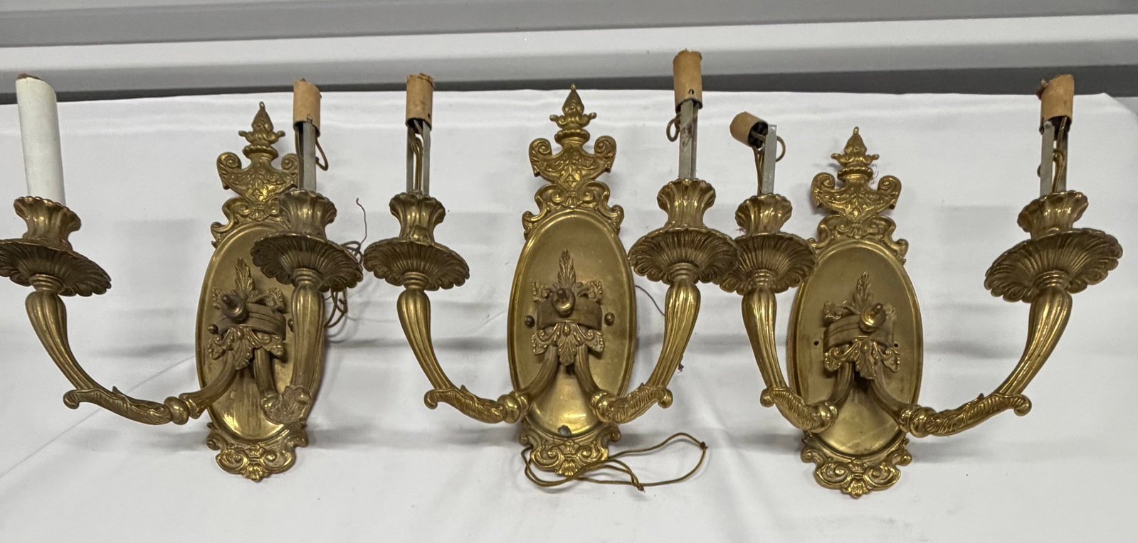 Set of 3 Rococo Revival Gilt Bronze Sconces - 4