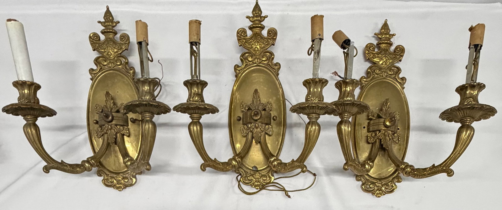 Set of 3 Rococo Revival Gilt Bronze Sconces - 5