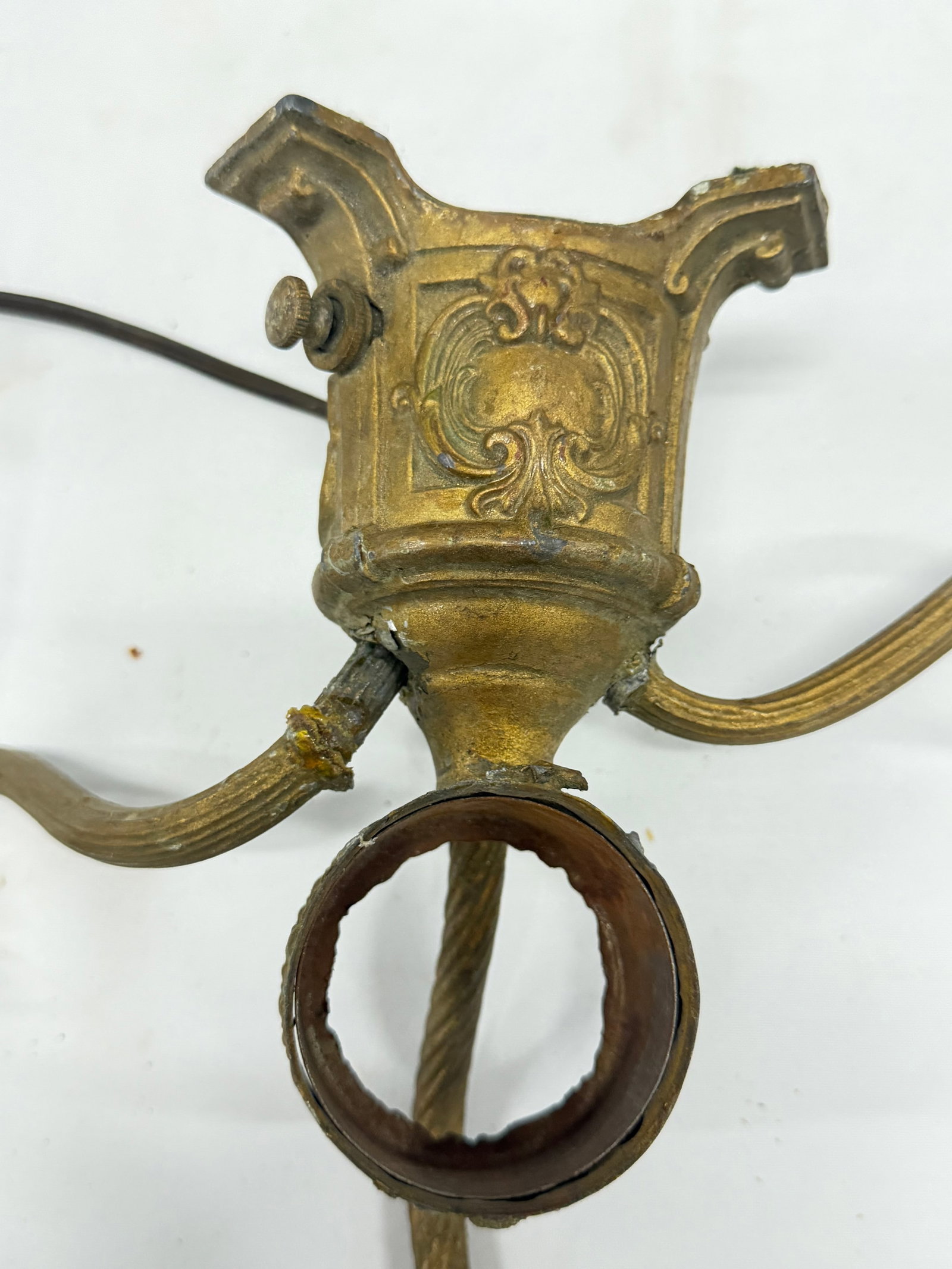 Vintage Brass 3-Arm Chandelier / Sconce Frame - 3