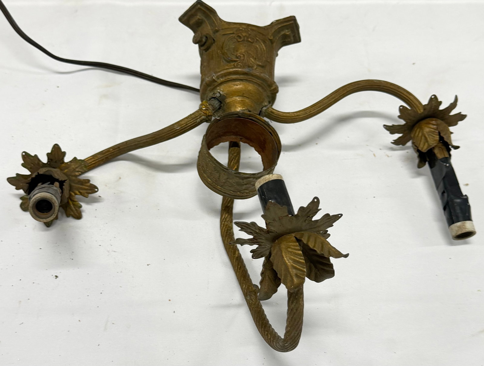 Vintage Brass 3-Arm Chandelier / Sconce Frame - 4