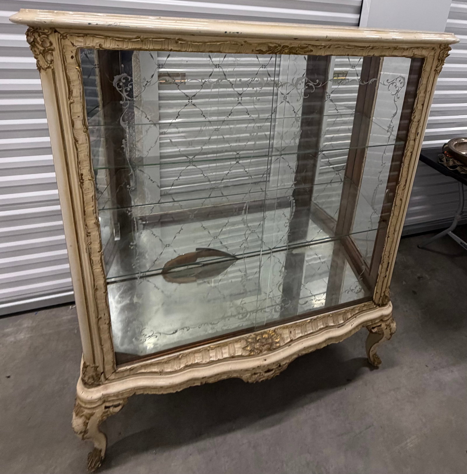 Italian Rococo Style Vitrine - 3