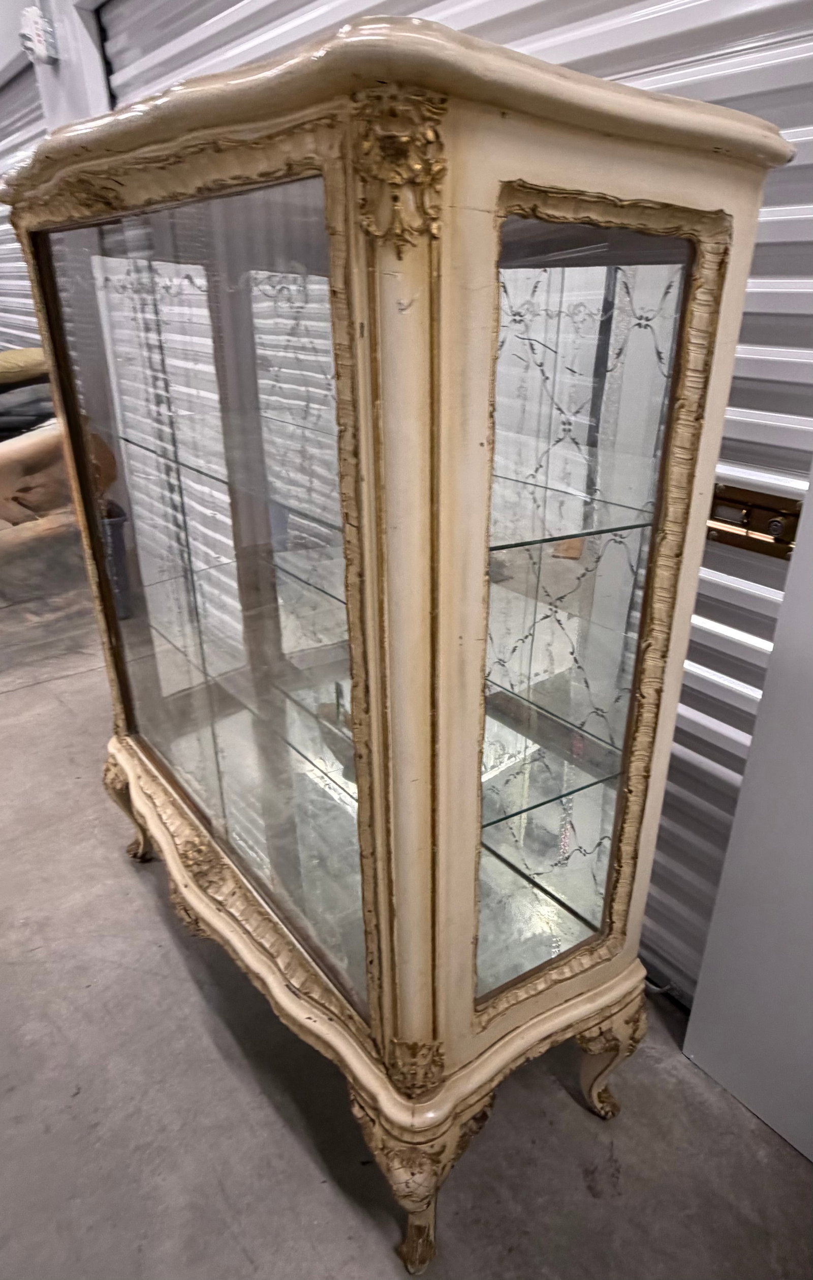 Italian Rococo Style Vitrine - 6