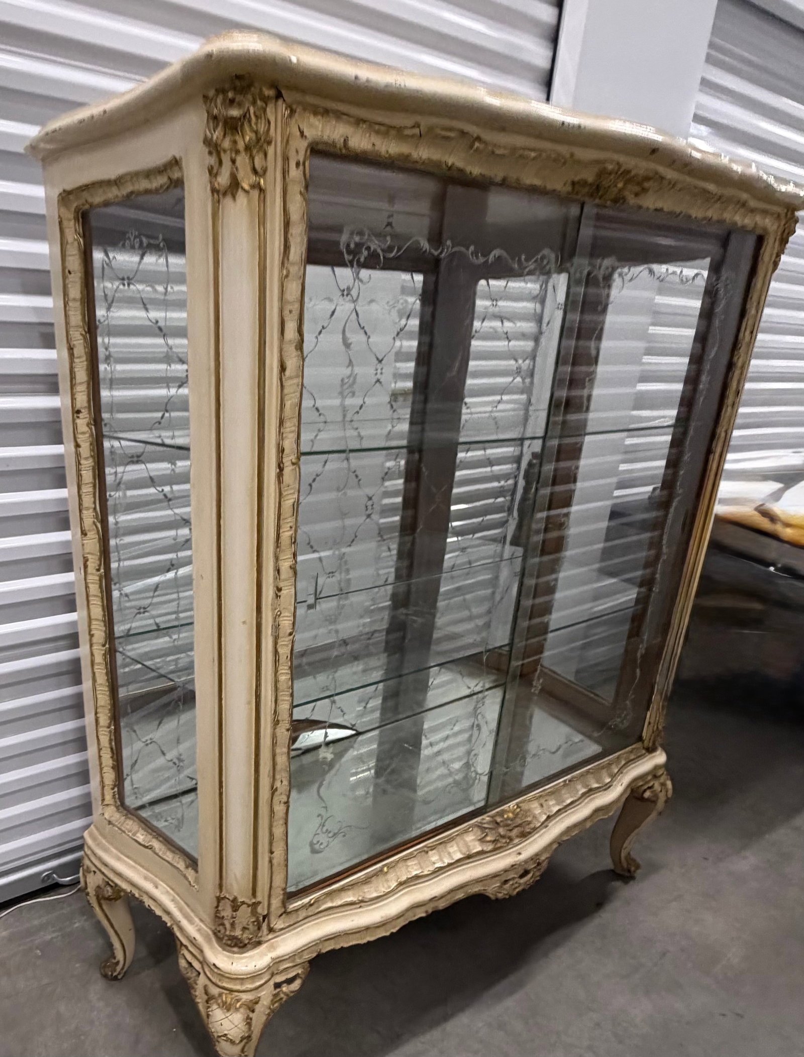 Italian Rococo Style Vitrine - 7
