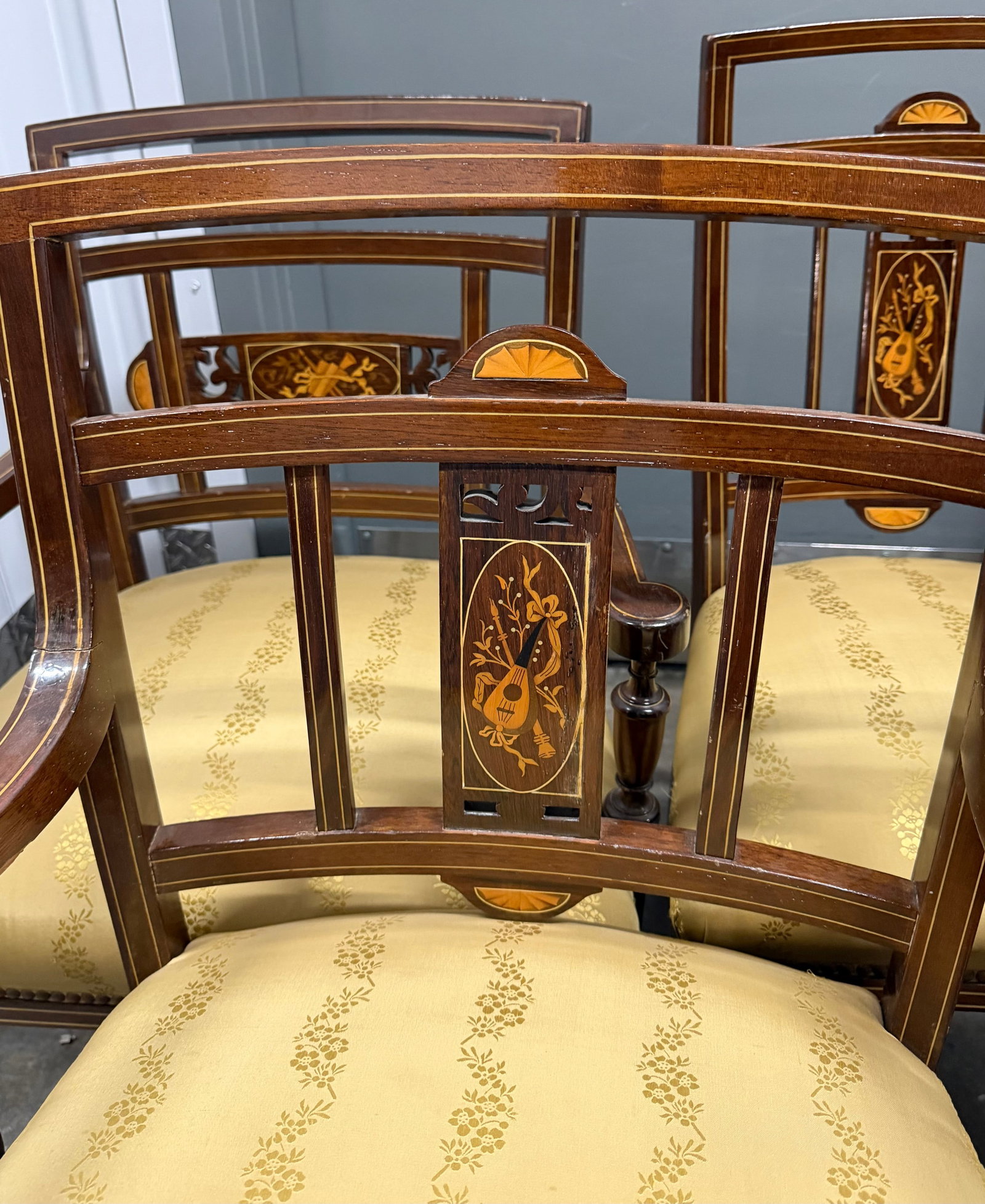 Set of Six Hepplewhite Style Inlaid Mahogany Dining Chairs - 7