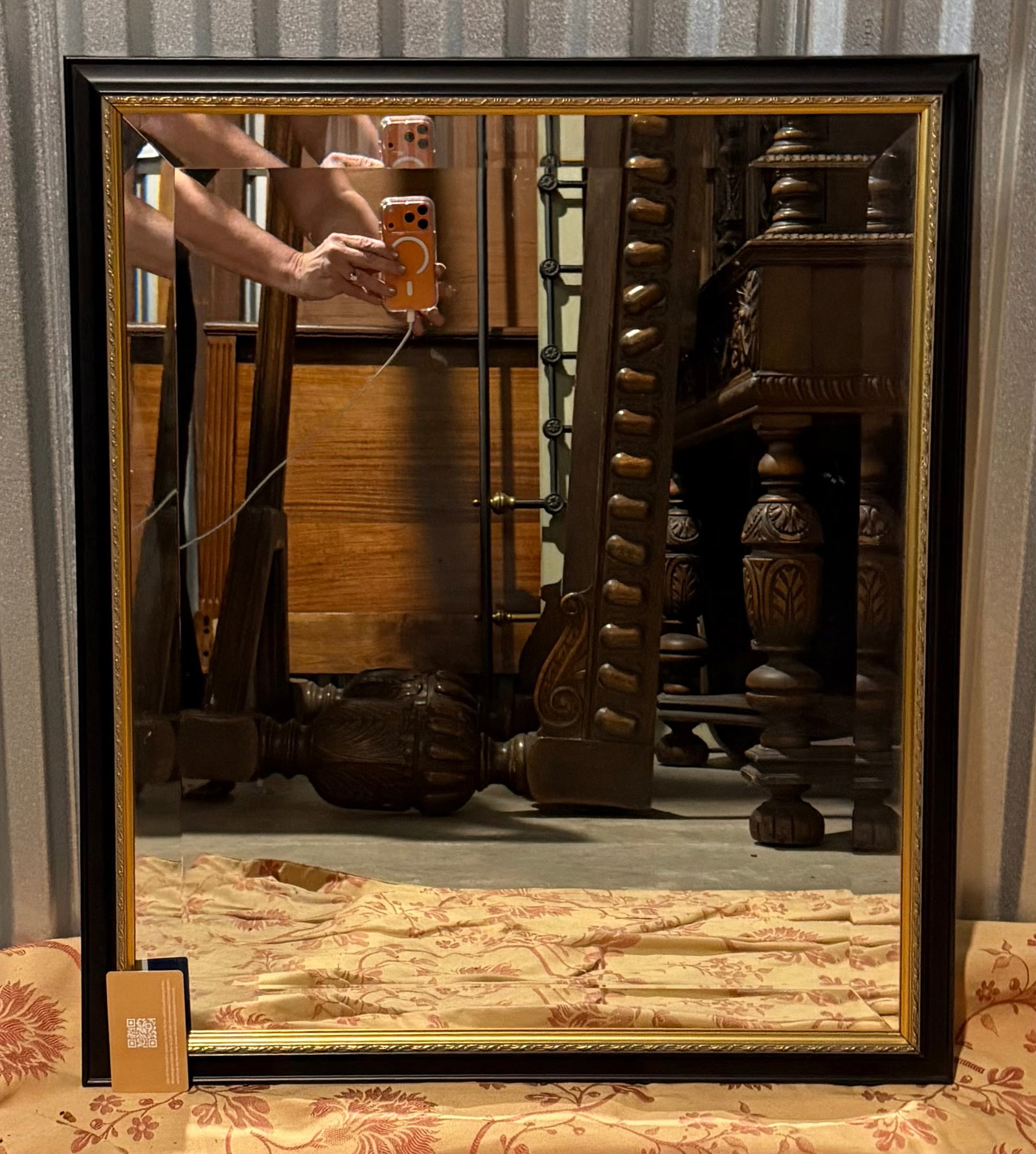 Contemporary Black and Gilt Framed Mirror - 2