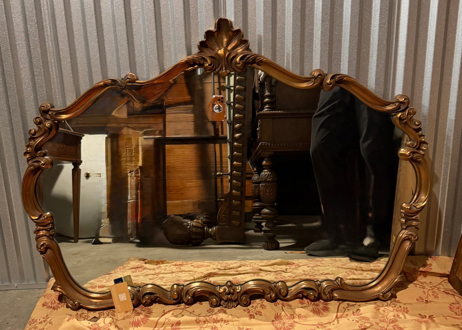 Ornate Rococo Style Giltwood Wall Mirror - 2