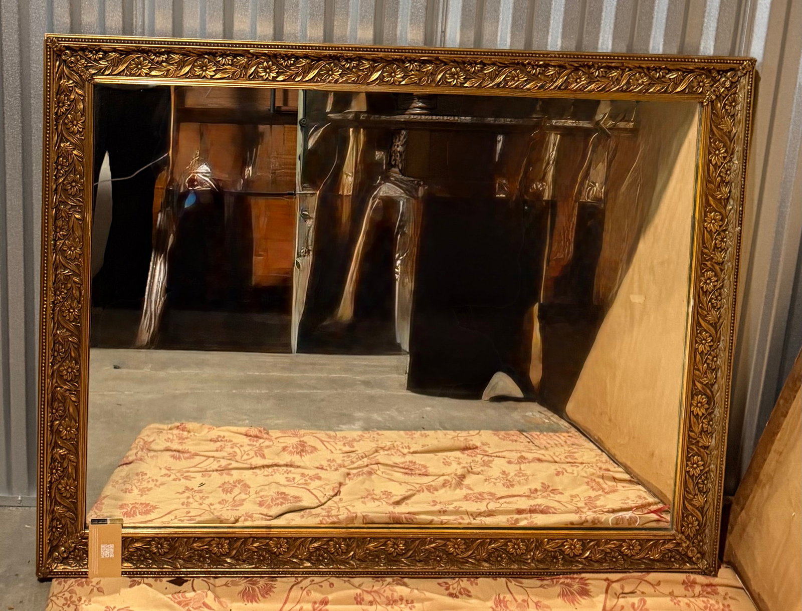 Large Giltwood Framed Wall Mirror - 2
