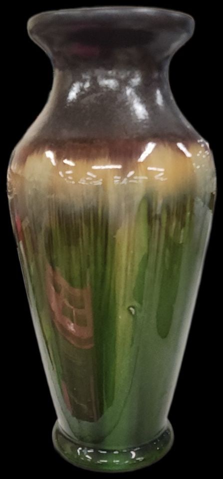 Vintage Hosley Potteries Drip Glaze Vase, known for its distinctive mid-century modern style. 14"h: Vintage Hosley Potteries Drip Glaze Vase, known for its distinctive mid-century modern style. 14"h Reserve: $75.00 Shipping: Domestic: Shipping rates are determined by destination International: Forei