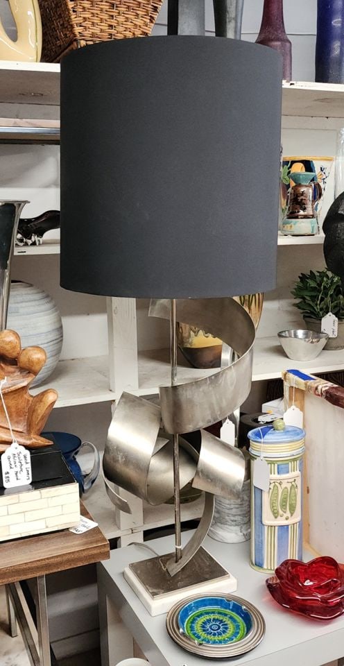 Hi-Design Mitchell Gold / Bob Williams tall modernist sculptural metal table lamp (1 of 5)