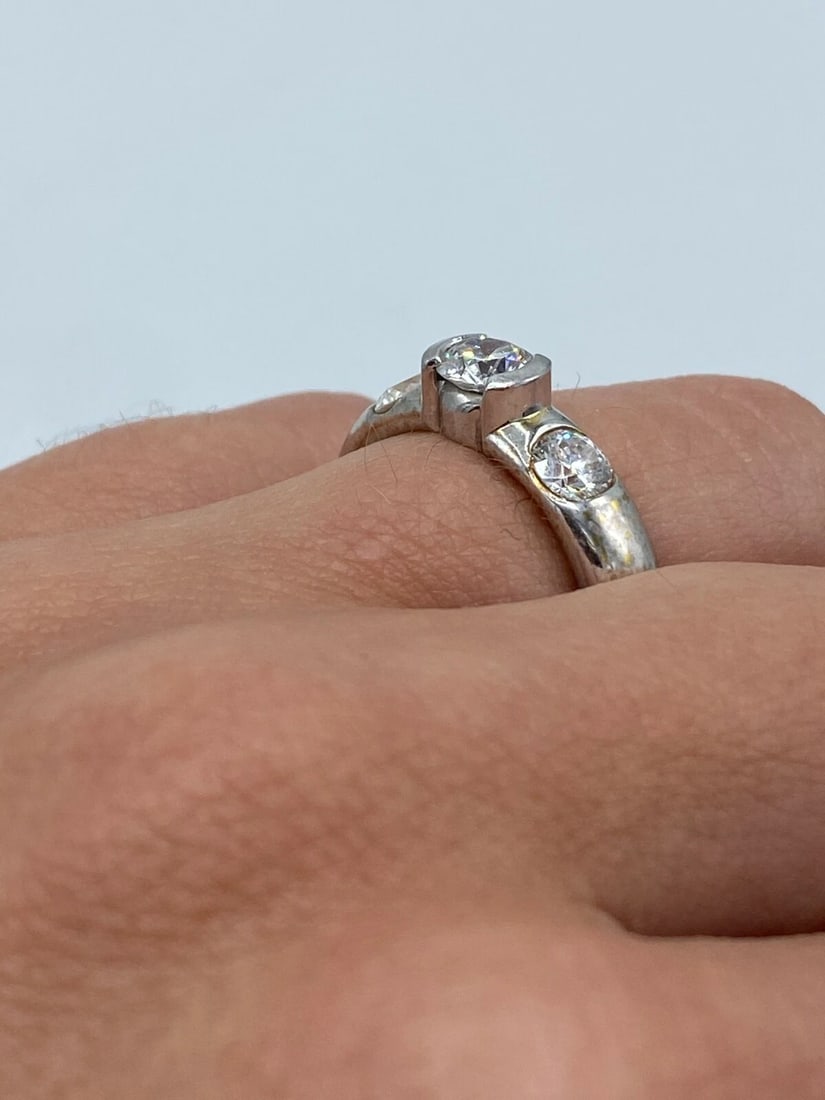 18K Gold PLATINUM DIAMOND THREE STONE RING C.1970 VINTAGE STUNNING - 13