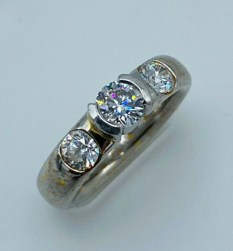 18K Gold PLATINUM DIAMOND THREE STONE RING C.1970 VINTAGE STUNNING - 5