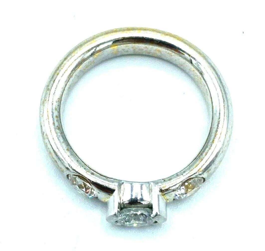 18K Gold PLATINUM DIAMOND THREE STONE RING C.1970 VINTAGE STUNNING - 9