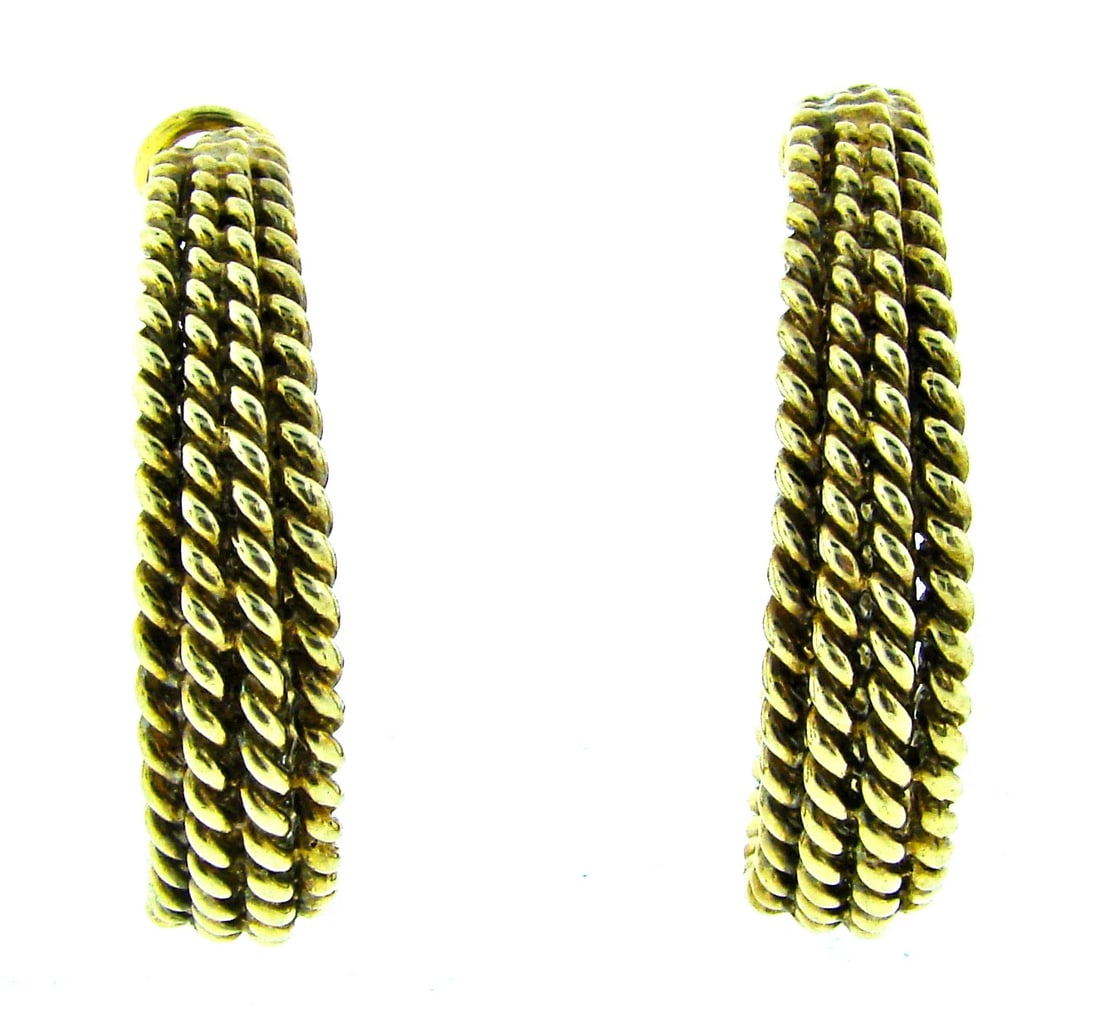 CHIC Woven Design Sterling Hoops with Gold Wash Vintage!: Title: CHIC Woven Design Sterling Hoops with Gold Wash Vintage! Description: Fine Jewelry, Arts & AntiquesPurveyors and Purchasers ofAntique and Estate PiecesDK Silver Hoops with Gold Wash, Woven