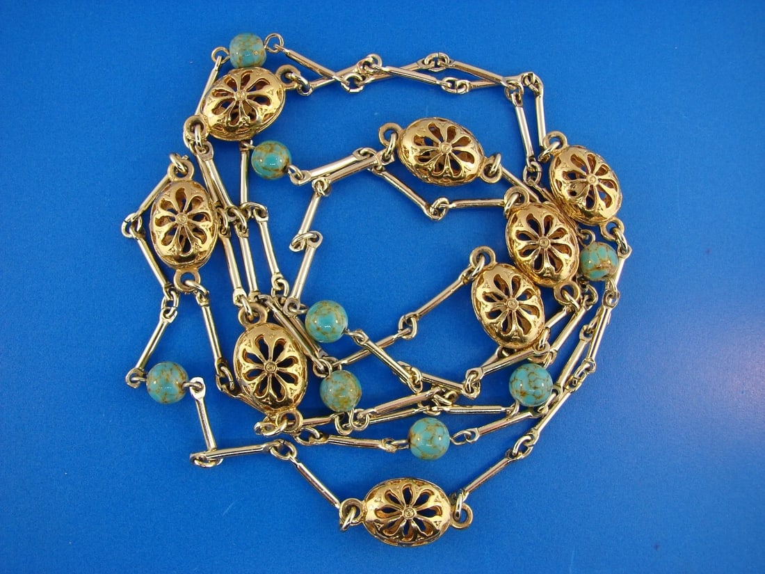 ADORABLE 10k Yellow Gold and Silver Necklace with Turquoise - 4
