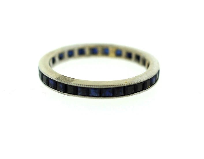 14K WHITE GOLD SAPPHIRE BAND RING STYLISH - 2