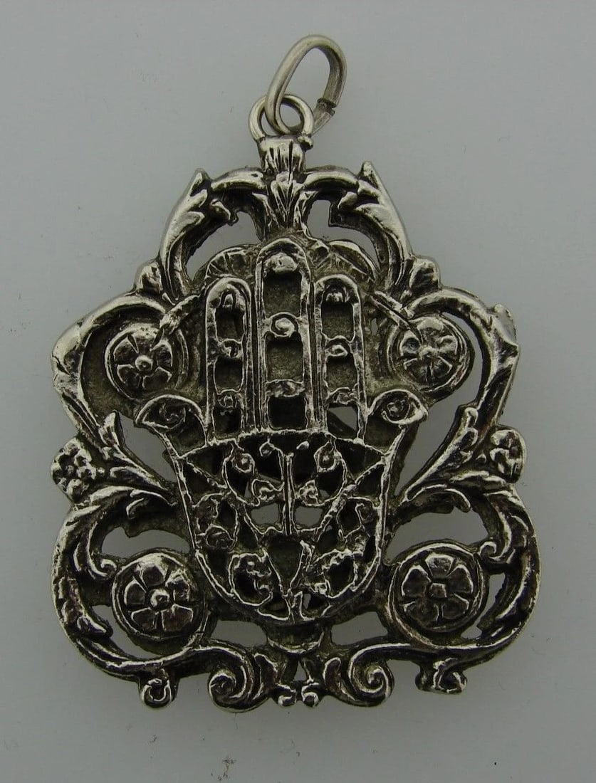 WOW Sterling Silver Hamsa Pendant - 4