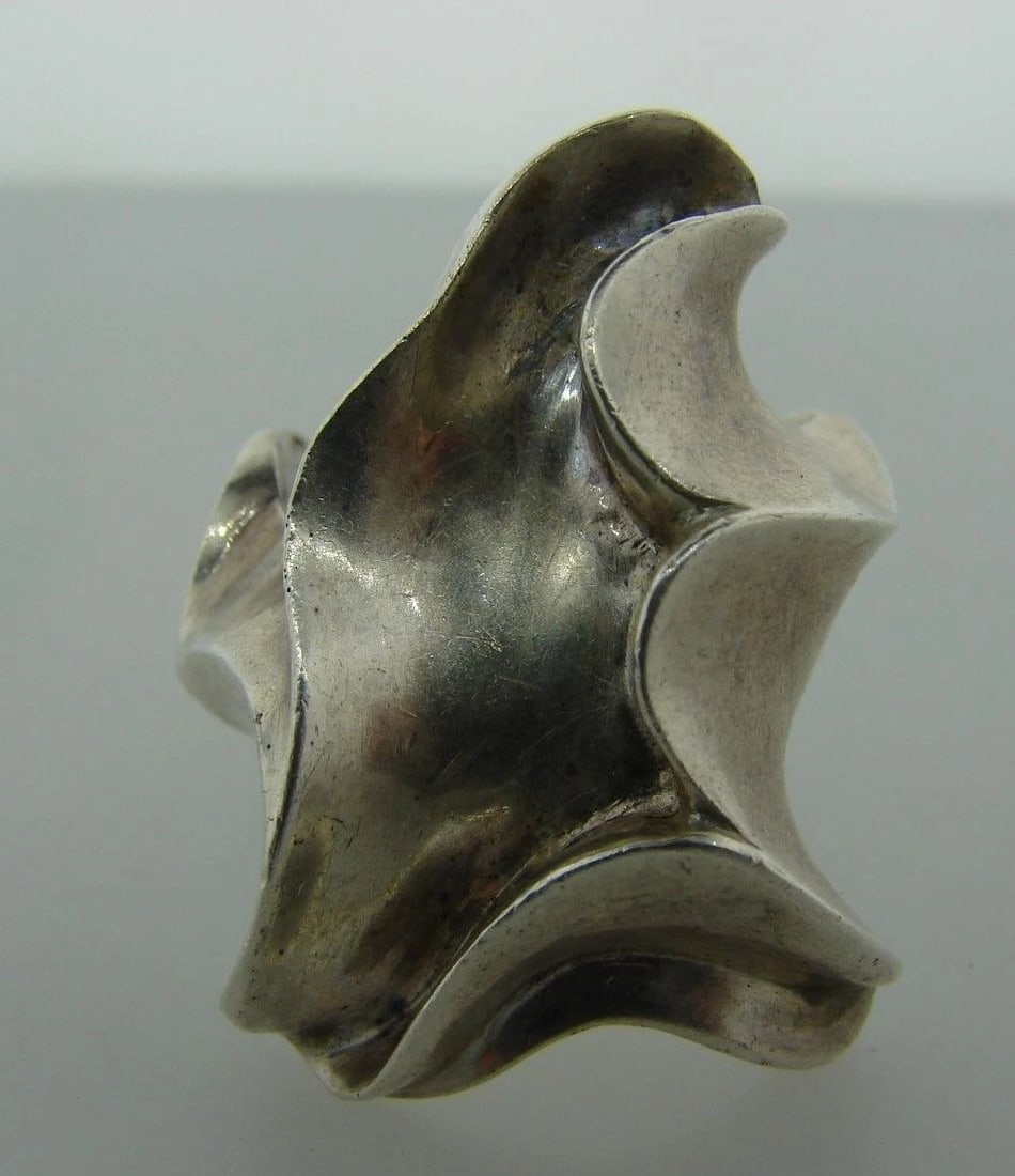 GROOVY Sterling Silver Geometrical Ring Signed SB - 4