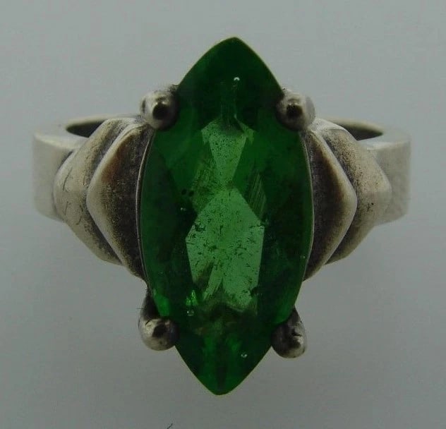 FLASHY Sterling Silver & Green Glass Ring: Title: FLASHY Sterling Silver & Green Glass Ring Description: Fine Jewelry, Arts & Antiques Purveyors and Purchasers of Antique and Estate Pieces DK Sterling Silver & Green Glass Ring· Wonderful