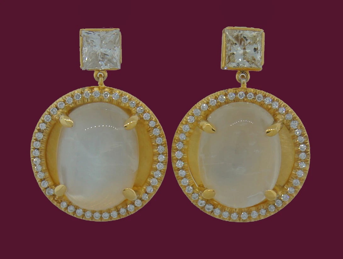 Chic MOONSTONE 1.68 cts DIAMOND YELLOW GOLD DANGLE DROP HANGING EARRINGS (1 of 8)