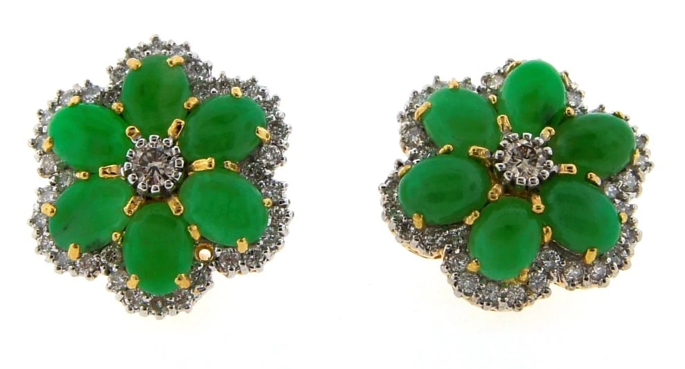 EXTRAORDINARY 18k Yellow Gold, Jade & Diamond Flower Earrings Circa 1970! - 4