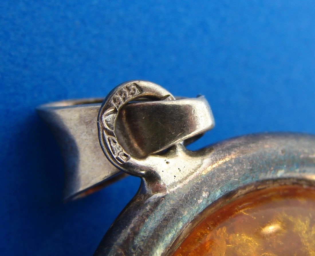 Amber Oxidized Sterling Silver Oval Pendant - 4