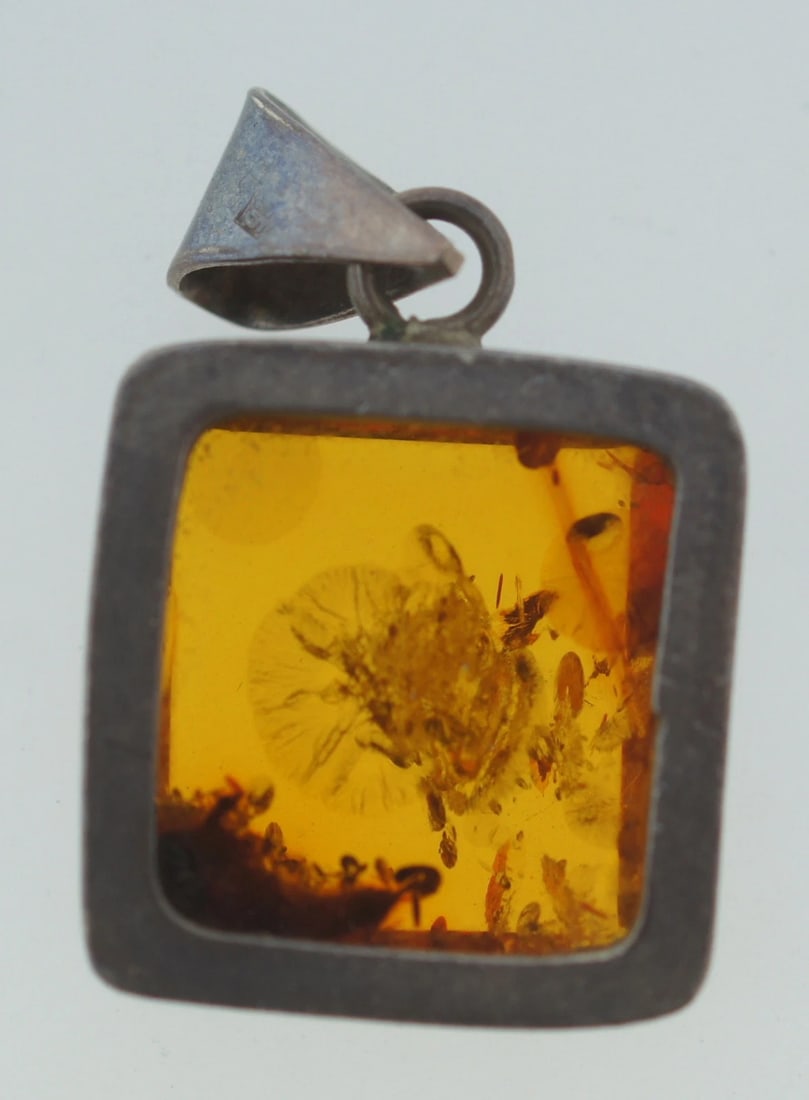 VINTAGE C.1960 SILVER 925 AMBER PENDANT SQUARE CUTE ADORABLE - 4
