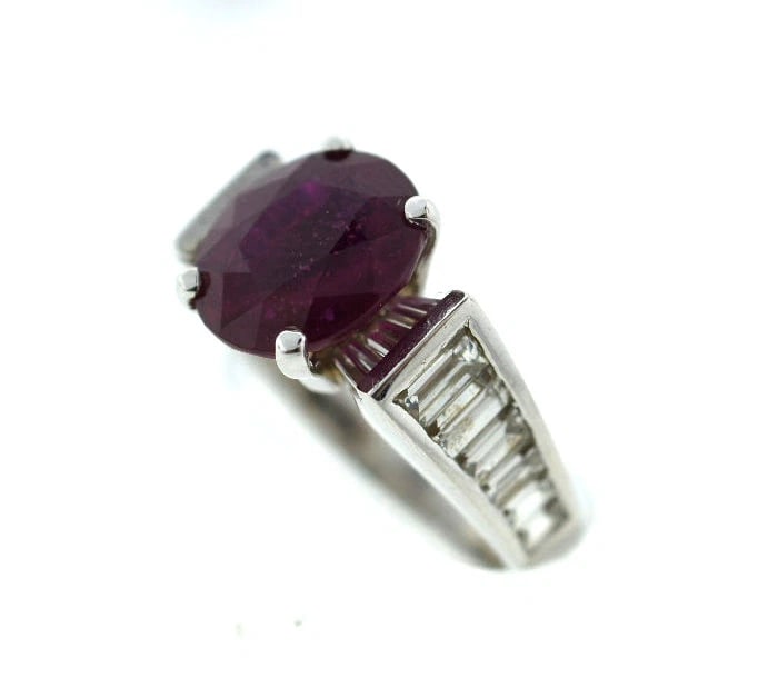 C.1960 VINTAGE Lab Grown RUBY DIAMOND 18K WHITE GOLD RING BAGUETTE STUNNING - 2