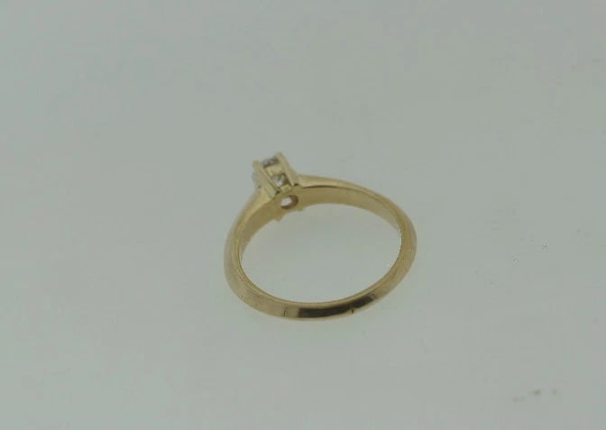 VINTAGE C.1950 DIAMOND 14K YELLOW GOLD ENGAGEMENT RING 0.30 CTS - 7