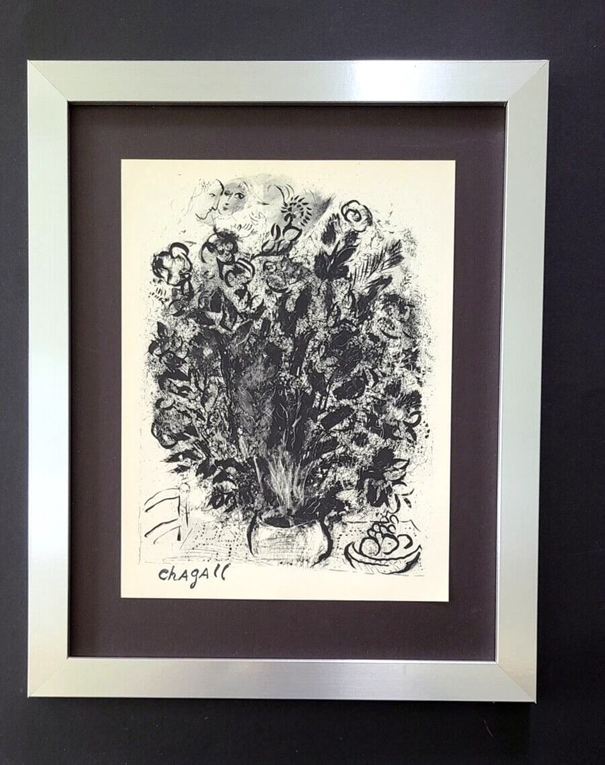 MARC CHAGALL + 1957 FIGRURE SIGNED PRINT MOUNTED IN NEW FRAME (1 of 3)