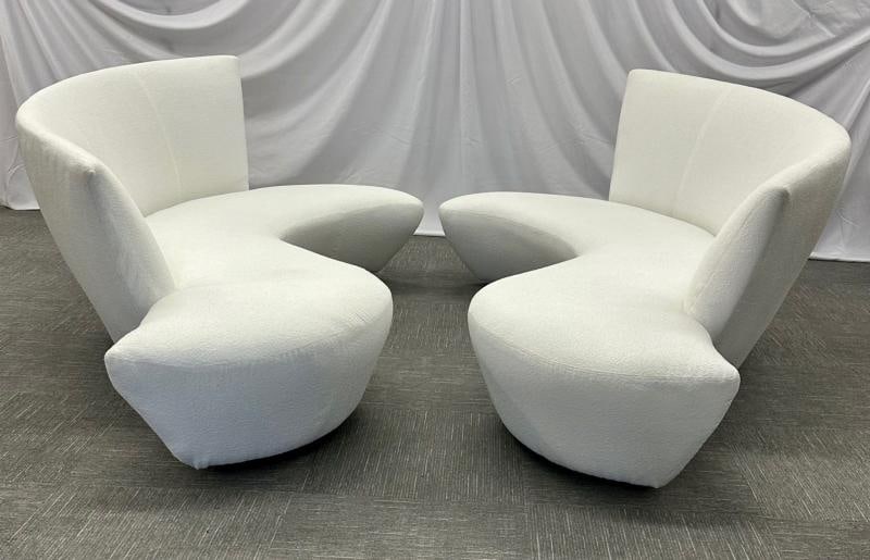Pair of Mid-Century Modern Organic Vladimir Kagan Bilbao Sofas, White Boucle - 3