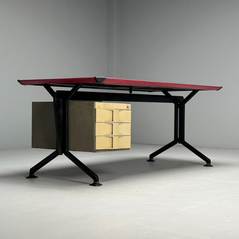 Studio BBPR, Olivetti, Italian Mid-Century Modern, Desk, Metal, 1950s - 4