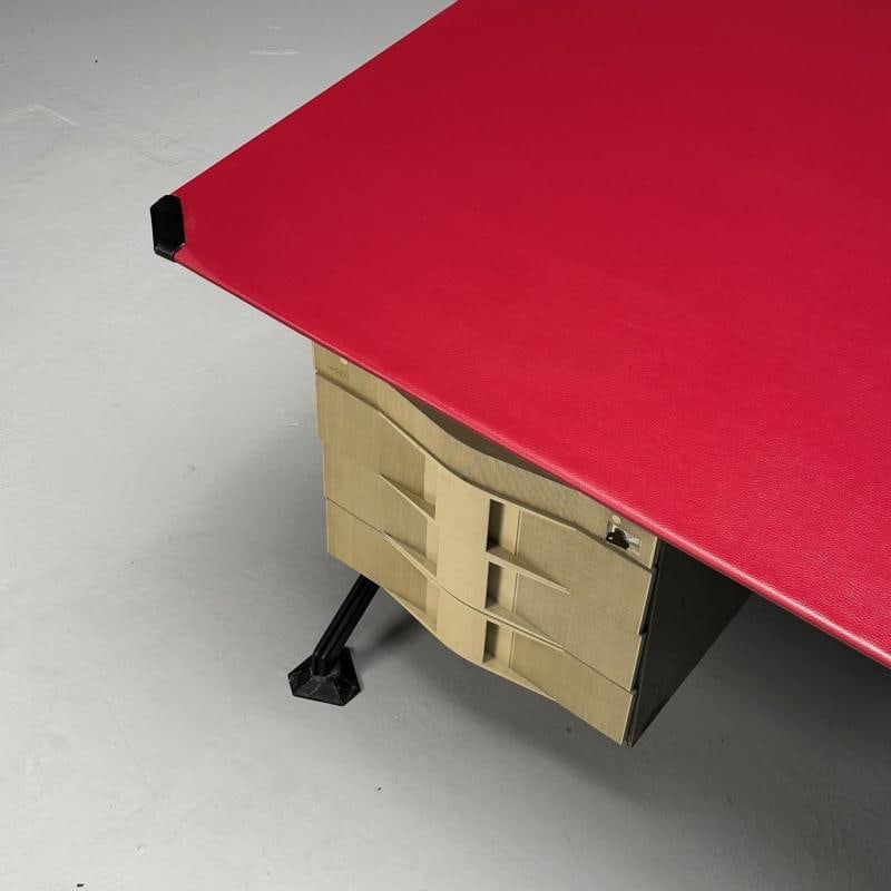 Studio BBPR, Olivetti, Italian Mid-Century Modern, Desk, Metal, 1950s - 8