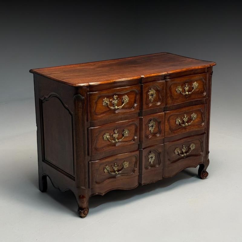 Baroque, French Louis XV, Provincial Cabinet, Walnut, Patinated Brass, 18th C. - 2