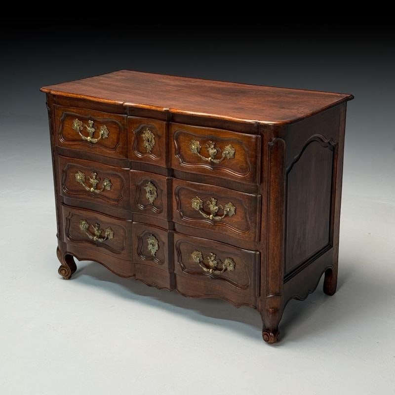 Baroque, French Louis XV, Provincial Cabinet, Walnut, Patinated Brass, 18th C. - 4
