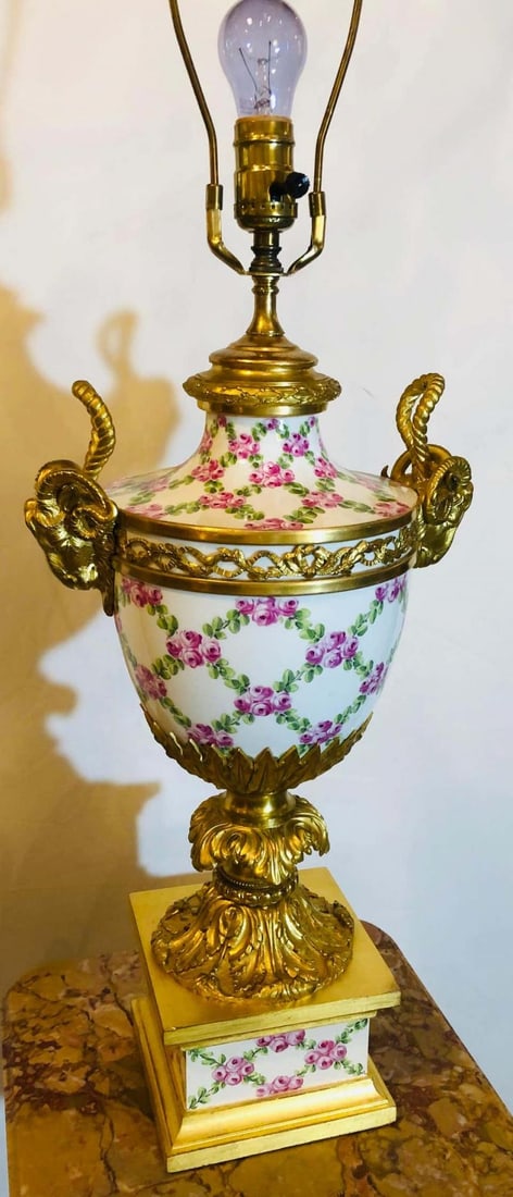 French Table Lamp Trellis Floral Porcelain Urn with Rams Head Gilt Bronze Mounts - 10