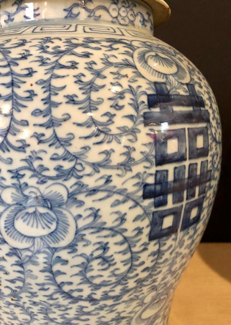 Blue and White Chinese Lidded Ginger Jar, Vase or Urn, Signed on Bottom - 8