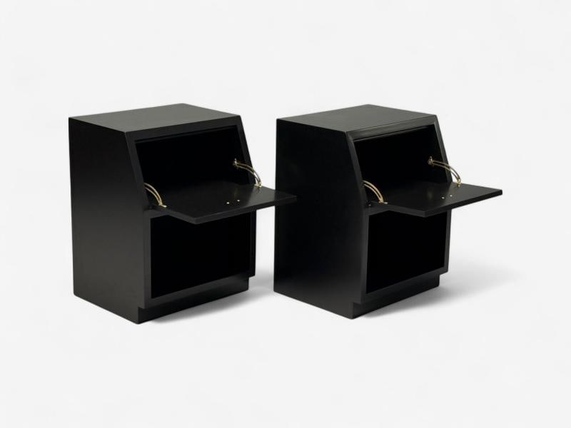 Henredon, Mid-Century Modern, Black Lacquer, Brass, Campaign Nightstands, 1960s - 5