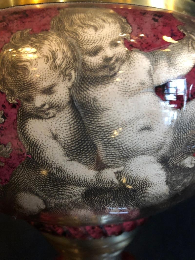 Pair of Neoclassical Cranberry Glass Decoupage Cherub Decorated Table Lamps - 9